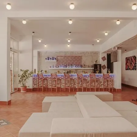 Apartment In Sunny View Central